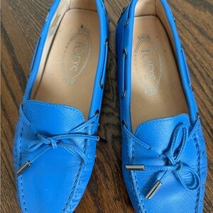 Tod's Vibrant Blue Leather Loafers